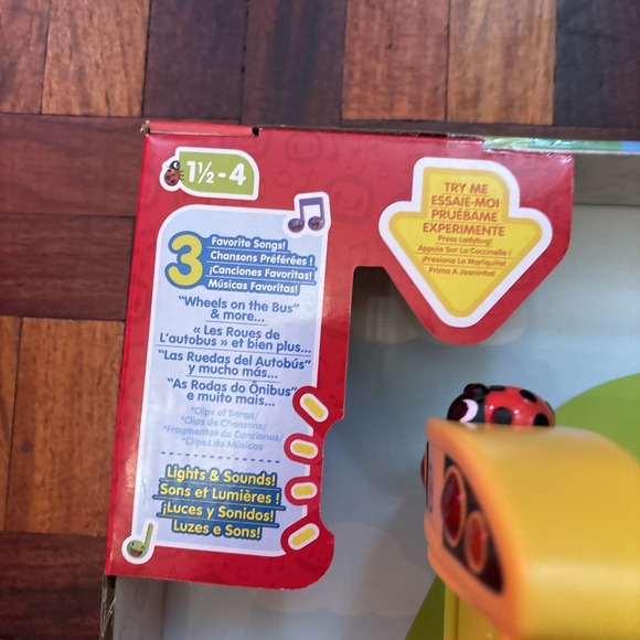 CoComelon Transforming School Time Bus - Lights and Sounds - 3 Favorite... - Picture 4 of 5